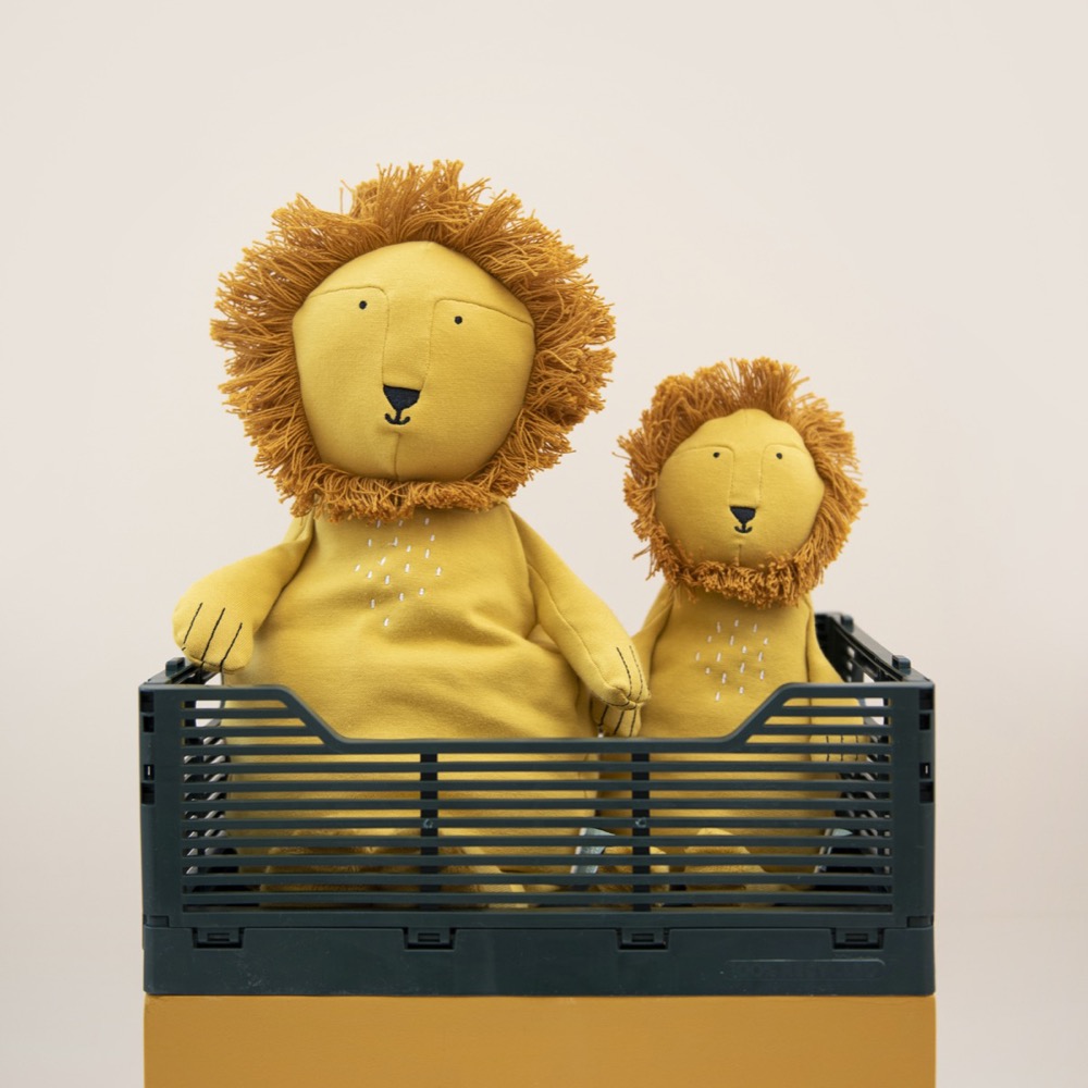 Plush toy large - Mr. Lion